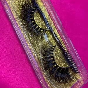 Barbie - Eyelash Minks